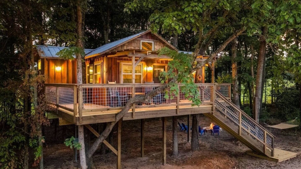 China Grove House | Cherry Treesort "The Tolson"