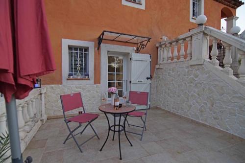 Brignoles House | Chez Amali - Élégant appartement de vacances en Provence avec terrasse