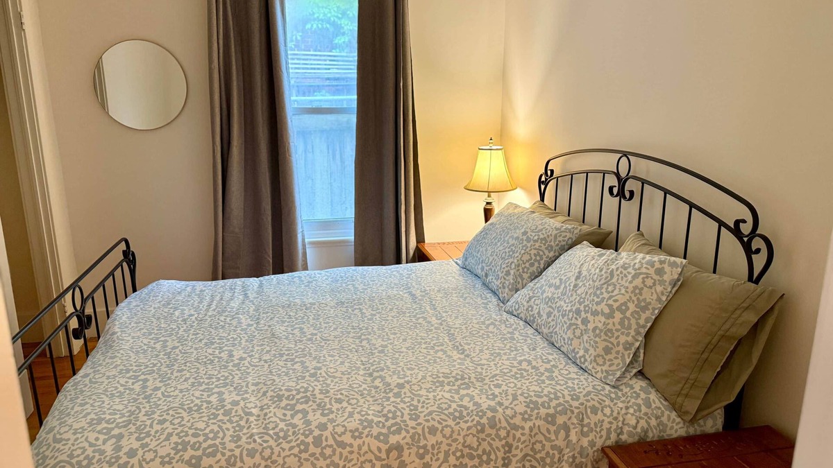 Maizerets Apartment | Chez Claude appartement millésimé