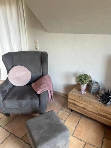 Kempenich Apartment | Chez Ellie- Ferienwohnung Nähe Nürburgring, Rhein, Ahr, Eifel