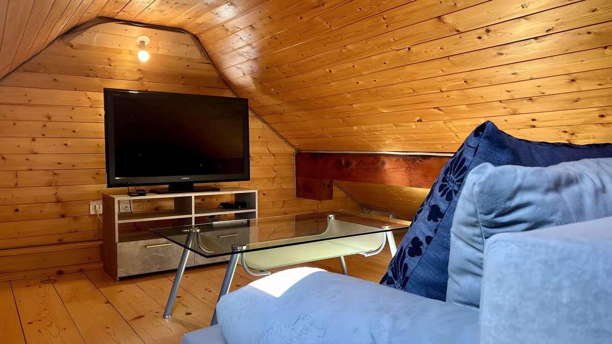 Saint-Pierre-d'Albigny Apartment | Chez fred 201 - parking wifi- clg savoie