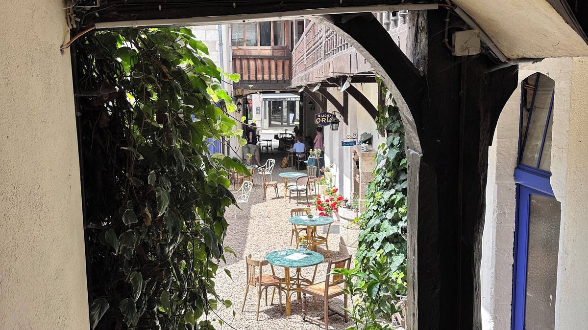 Cosne-Cours-sur-Loire Hotel | Chez Jacques-Louis