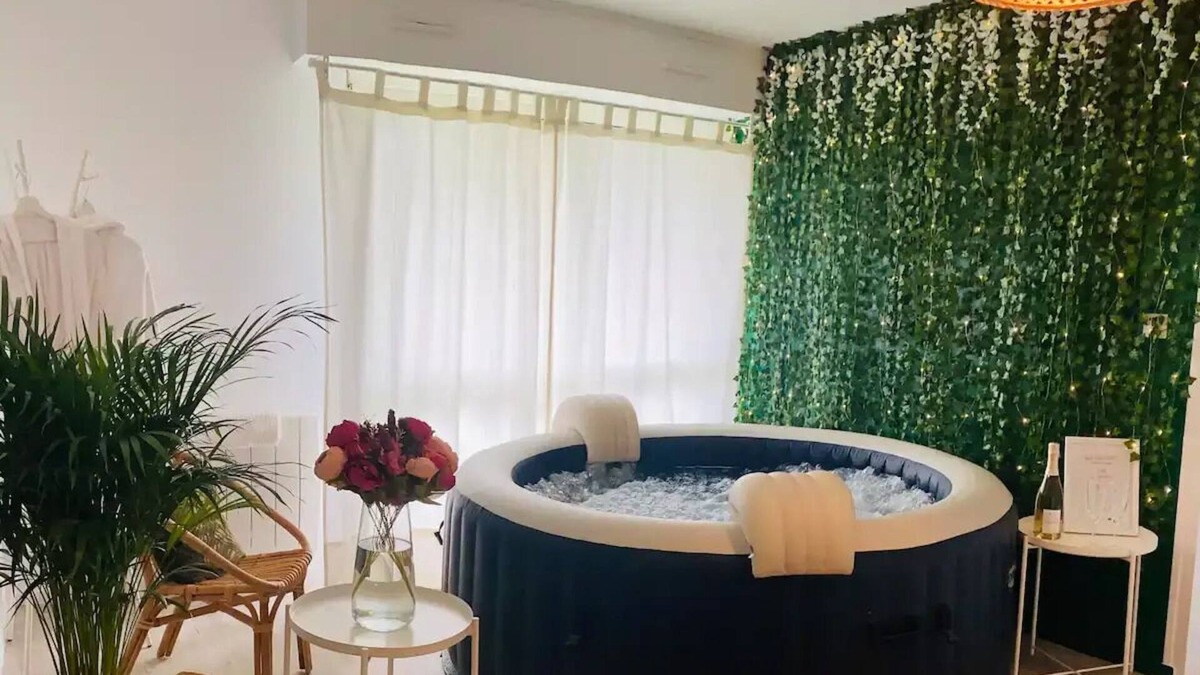 Villeneuve Apartment | Chez Jade - Spa, station and city center