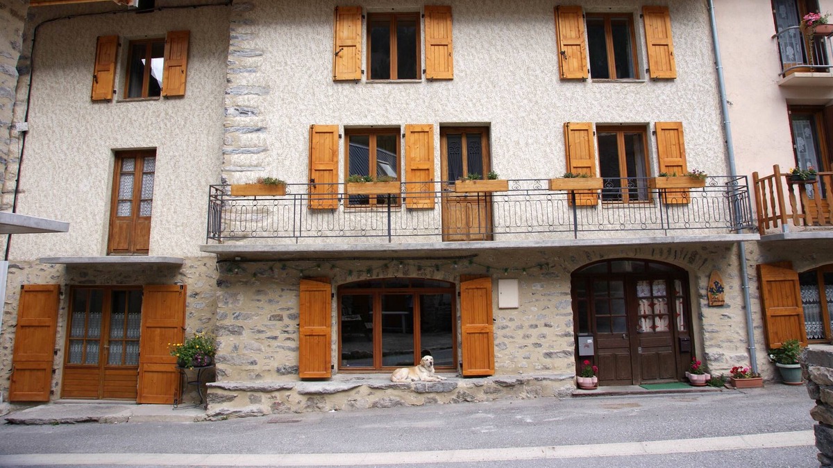 Villar-d'Arene House | Chez Jean Pierre - 4 bedrooms in a 17th century house