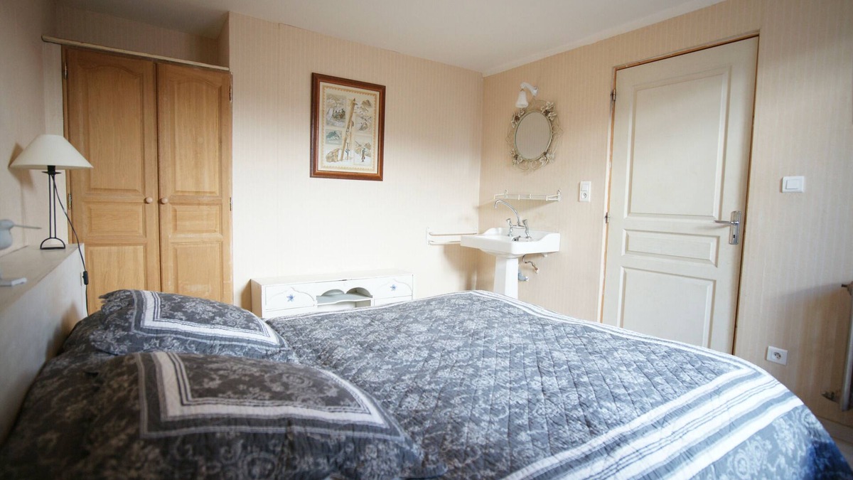 Villar-d'Arene House | Chez Jean Pierre - Couple room in a 17th century house - n ° 1