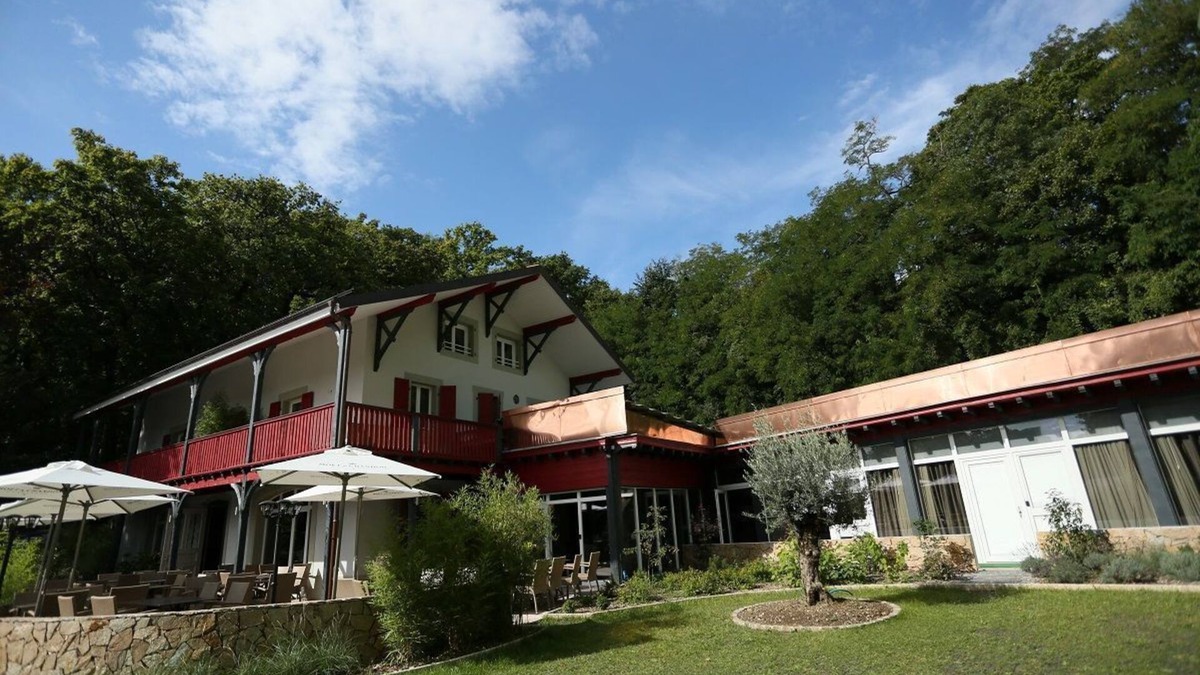 Geneva Hotel | Chez Maman