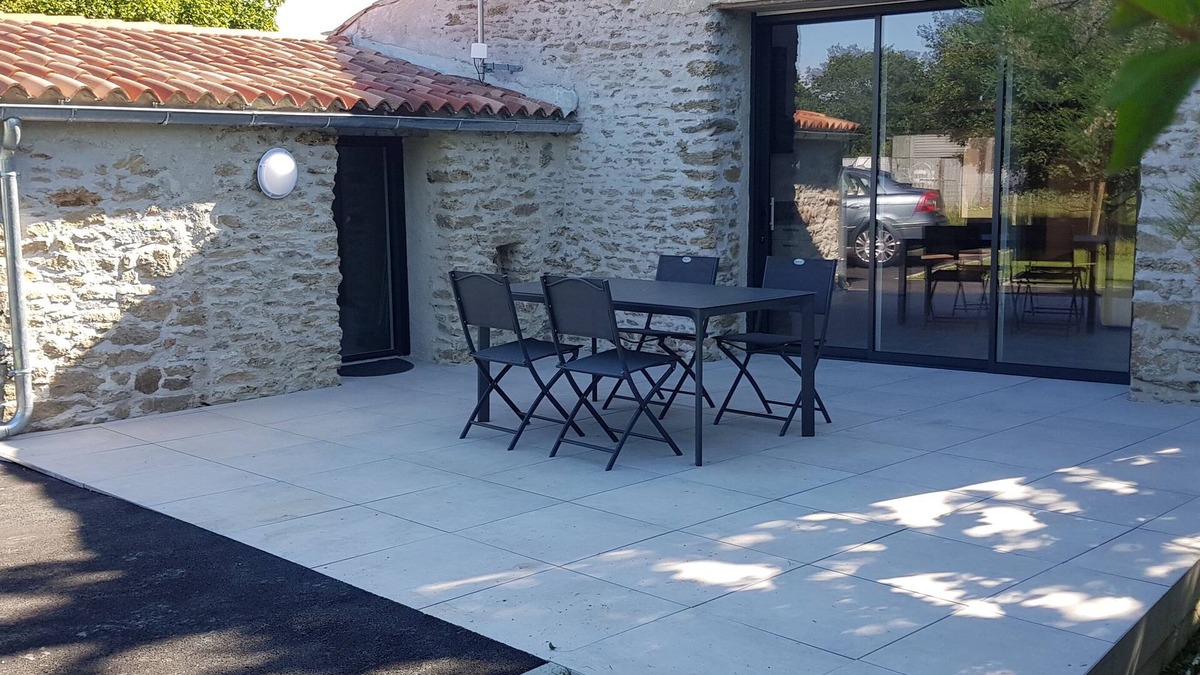 La Marne House | CHEZ MARCEL* Gîte PMR (base for rest, heated pool)