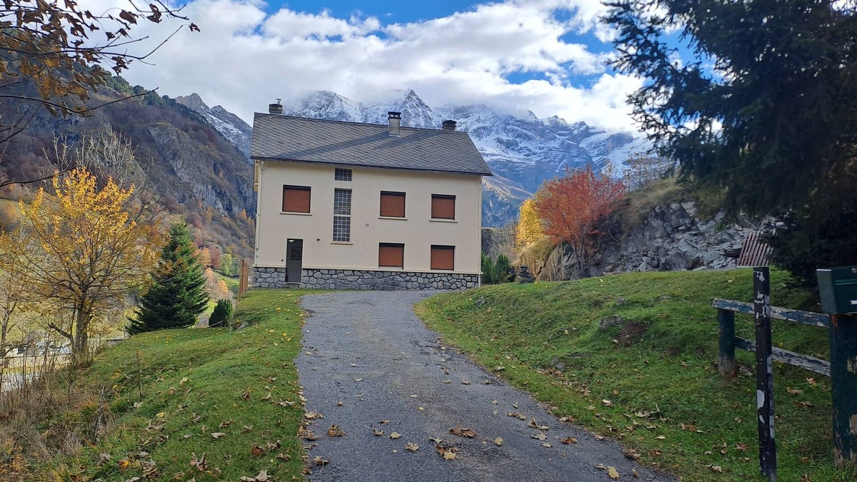 Gavarnie-Gedre Apartment | Chez Philou Appartement Tout Équipé de 4 Chambres Pour 8 Personnes a Gavarnie