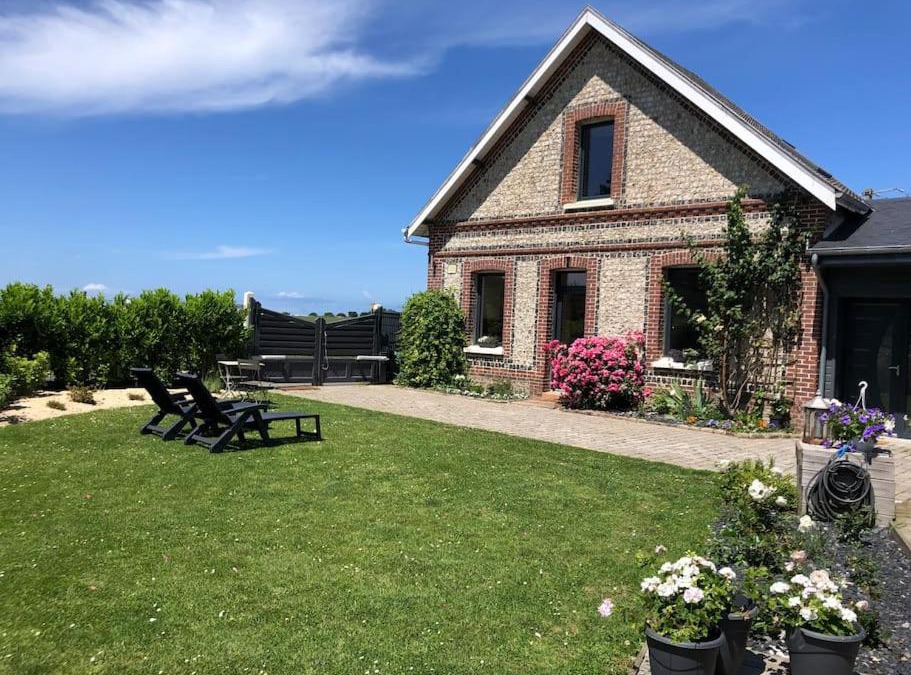 Le Tilleul House | CHEZ ROMY, MAISON AVEC PARKING ET JARDIN