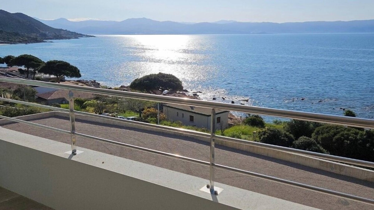 Ajaccio Apartment | Chez Vicky, Set against the maquis and facing the sea, enjoy an idyllic stay