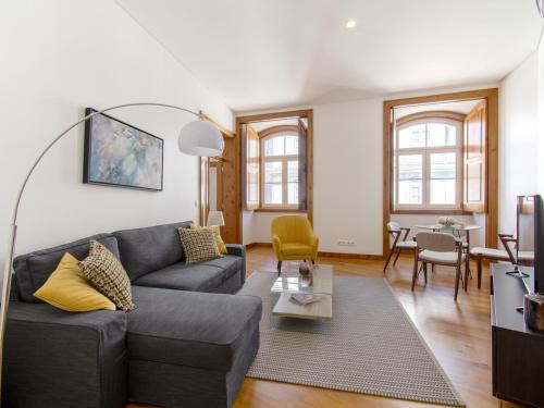 Sao Paulo Apartment | Chiado Stylish Bright Apt with AC