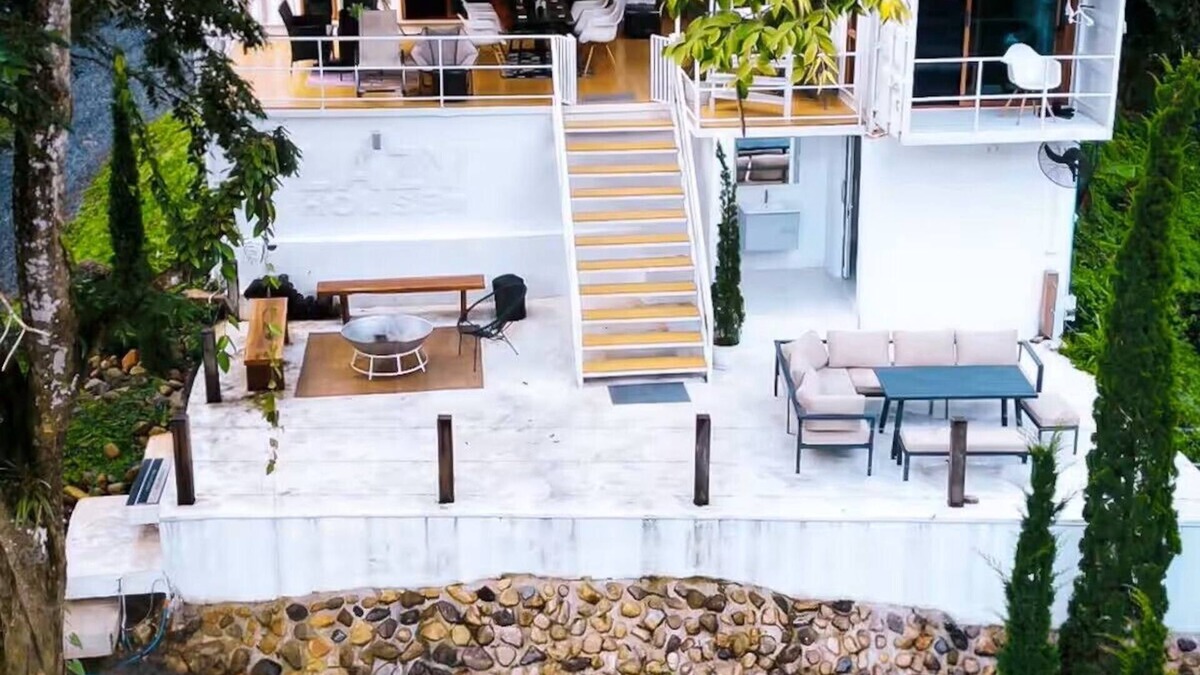 San Kamphaeng District House | Chiang Mai Lazy House