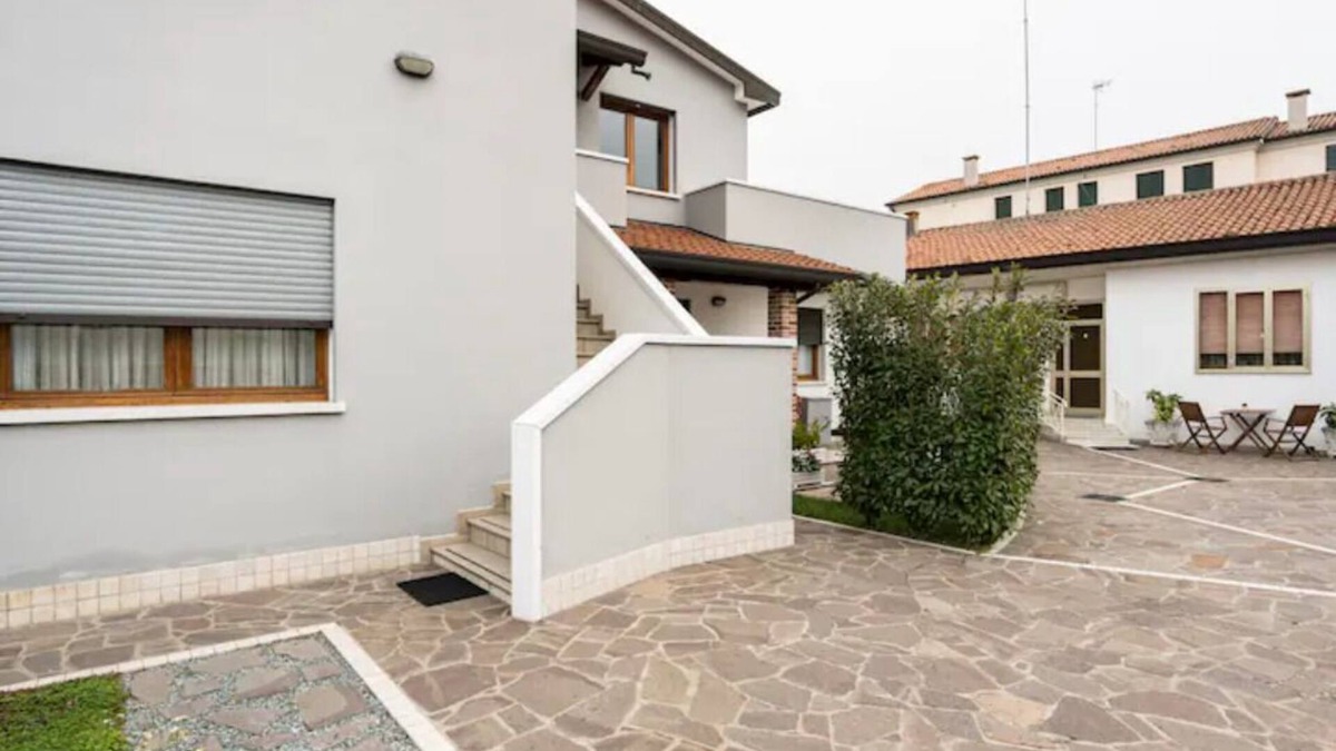 Campalto Apartment | Chiara's House, near Venice and VCE Airport