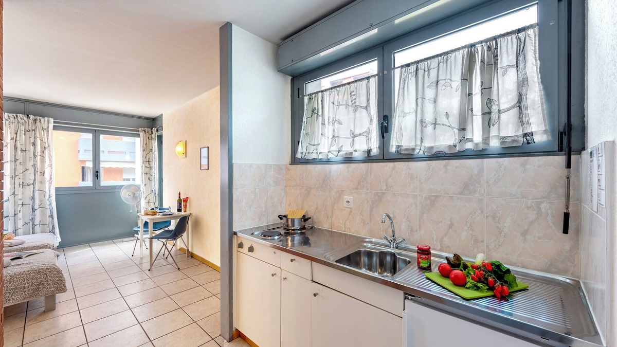 Pedrinate Apartment | Chiasso Apartments 202