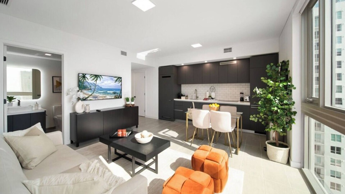 Downtown Miami Apartment | Chic 1-bedroom apartment with fitness room and AC in fabulous Miami