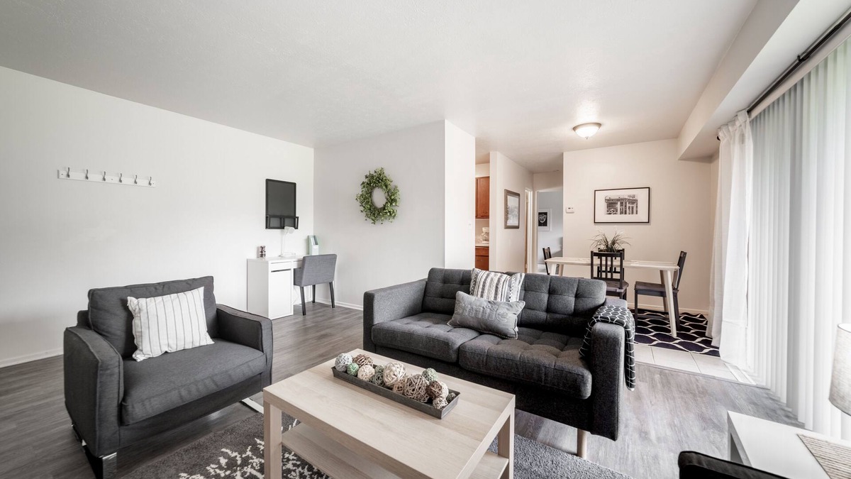 Mentor Apartment | Chic 1Bd Great for Professionals