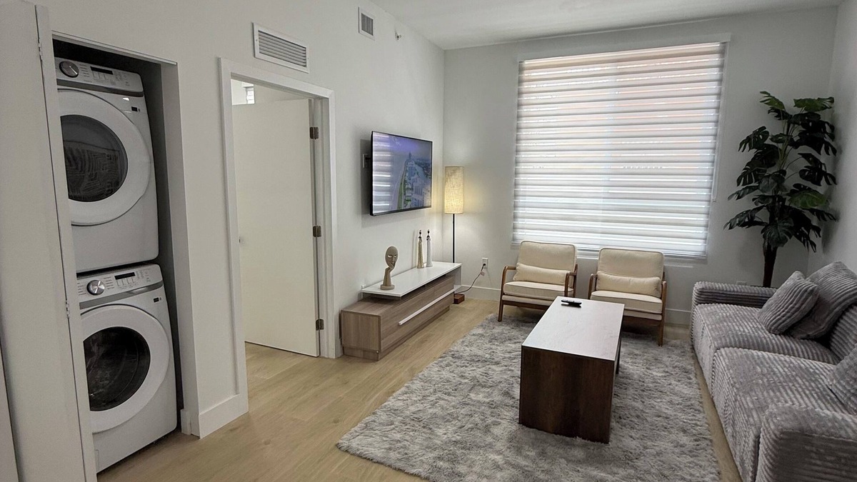East Little Havana Apartment | Chic 2-bedroom apartment in vibrant Miami near Brickell
