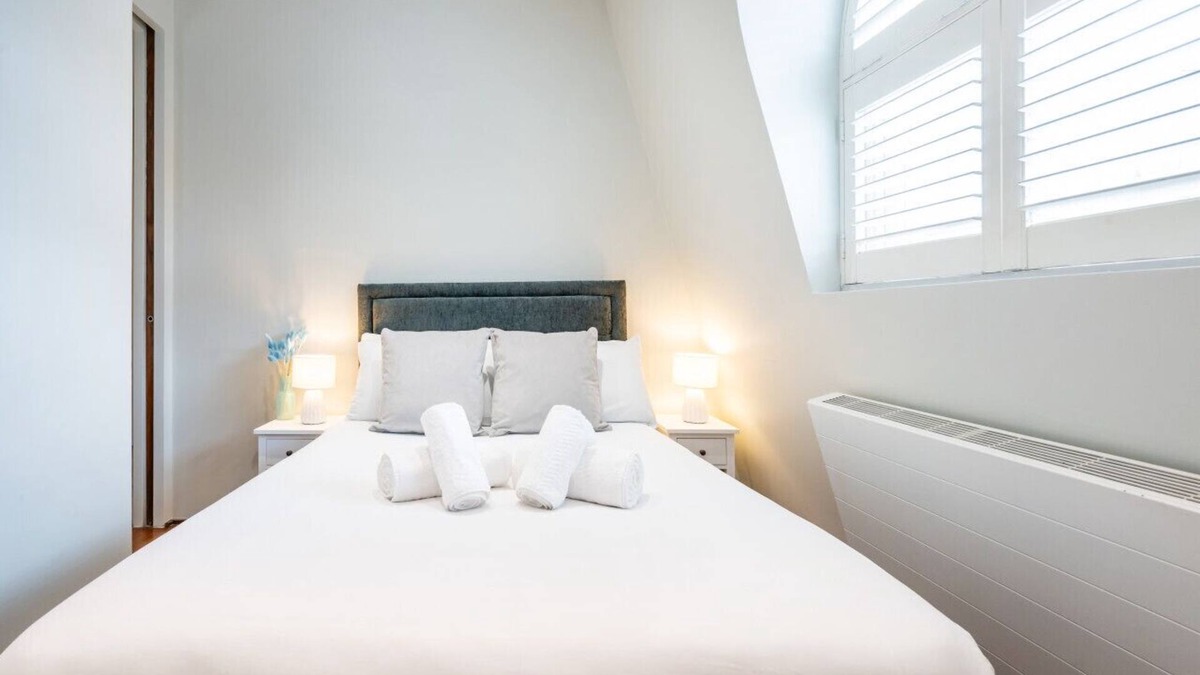 Queen's Gate Apartment | Chic 2 Bedroom in South Kensington
