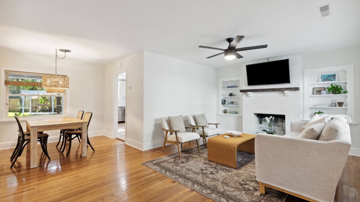 West Ashley House | Chic and Comfy Home | Close to Downtown & Beach