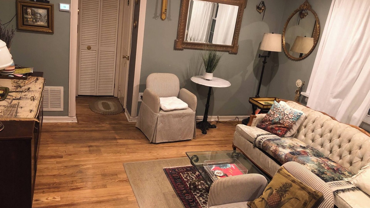 Cherry Hill Condo | Chic and cozy 1-bedroom condo with great view in welcoming Cherry Hill