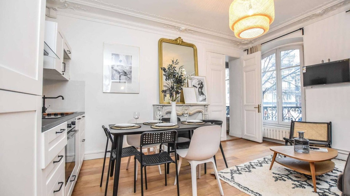 10th Arrondissement Apartment | Chic apartment - 3BR/8P - Canal Saint-Martin