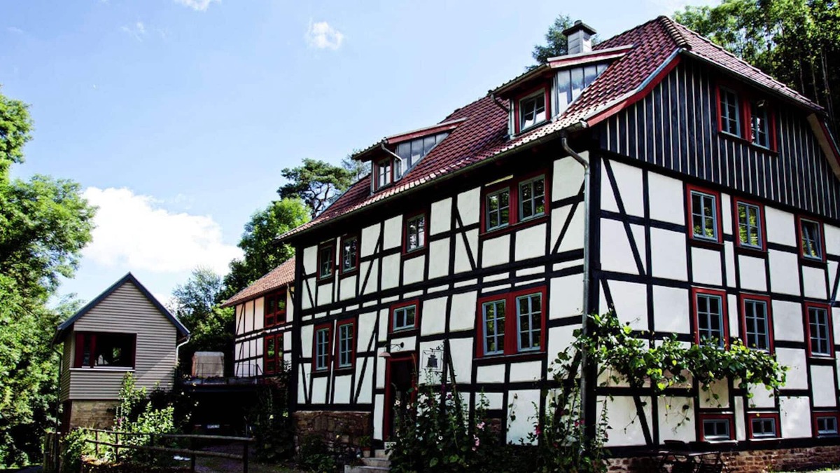 Heringen Apartment | Chic Apartment in Thuringia with Sauna