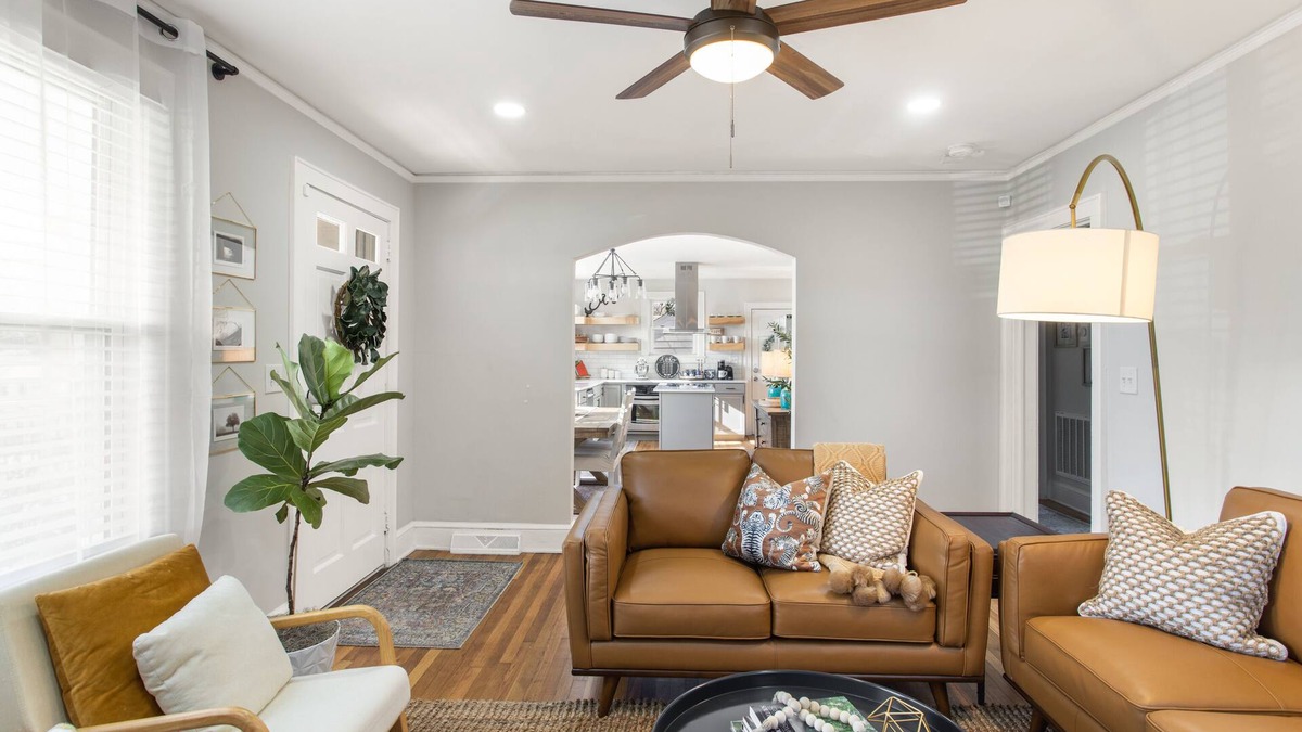 Sans Souci House | CHIC✨️|Bikes|ParkPass|Lake|PizzaOven|BlackStone|YouTubeTV