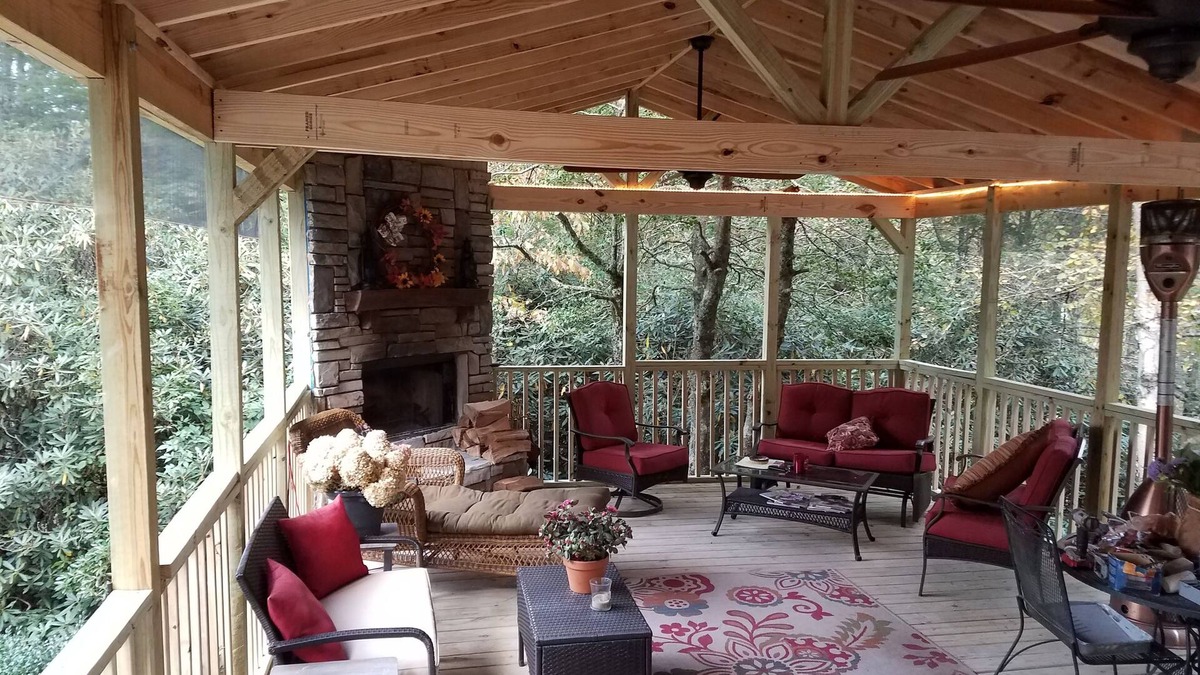 Highlands Hills House | Chic Cottage 1.4 miles to downtown
