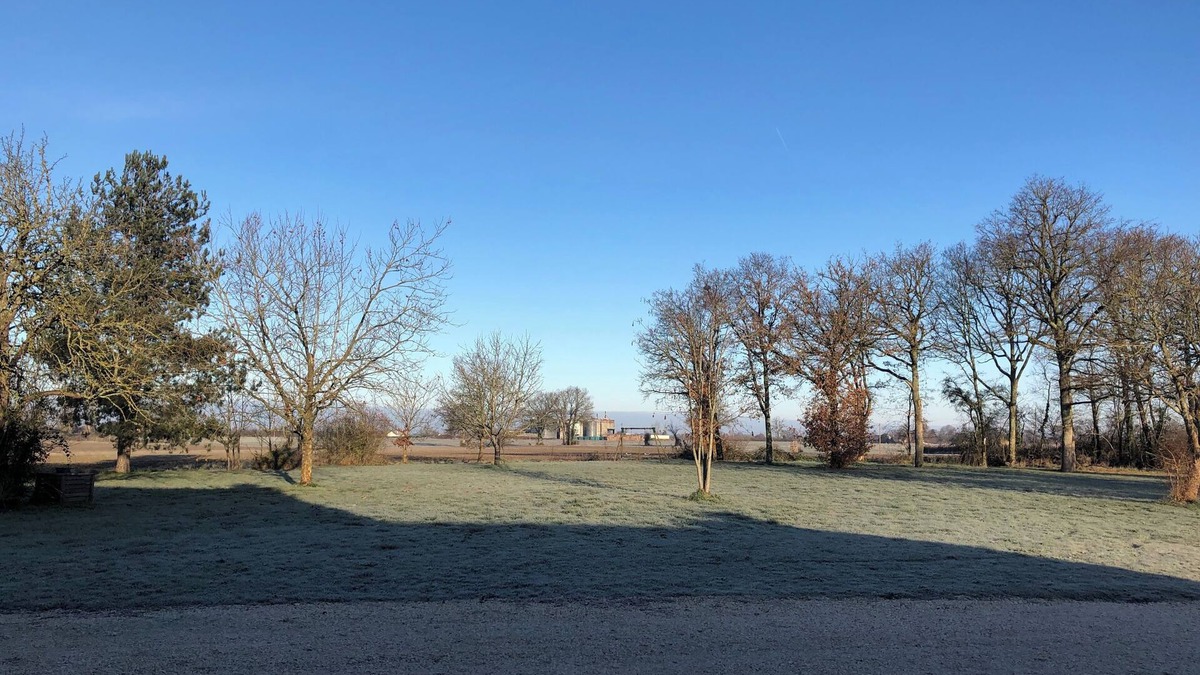 Villemort House | Chic country house in the great outdoors. Pets welcome