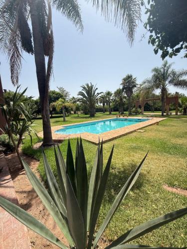 Lakhyayeta Villa | Chic home with a private pool