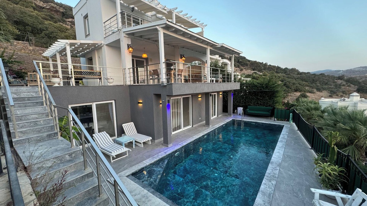 Gundogan Villa | Chic huge villa with sea view private pool 4 bedrooms, 2 living room in Bodrum