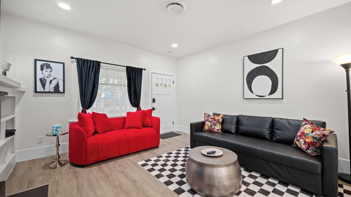 Boulevard Park House | Chic Midtown Gem Near Capitol & McKinley Parks!