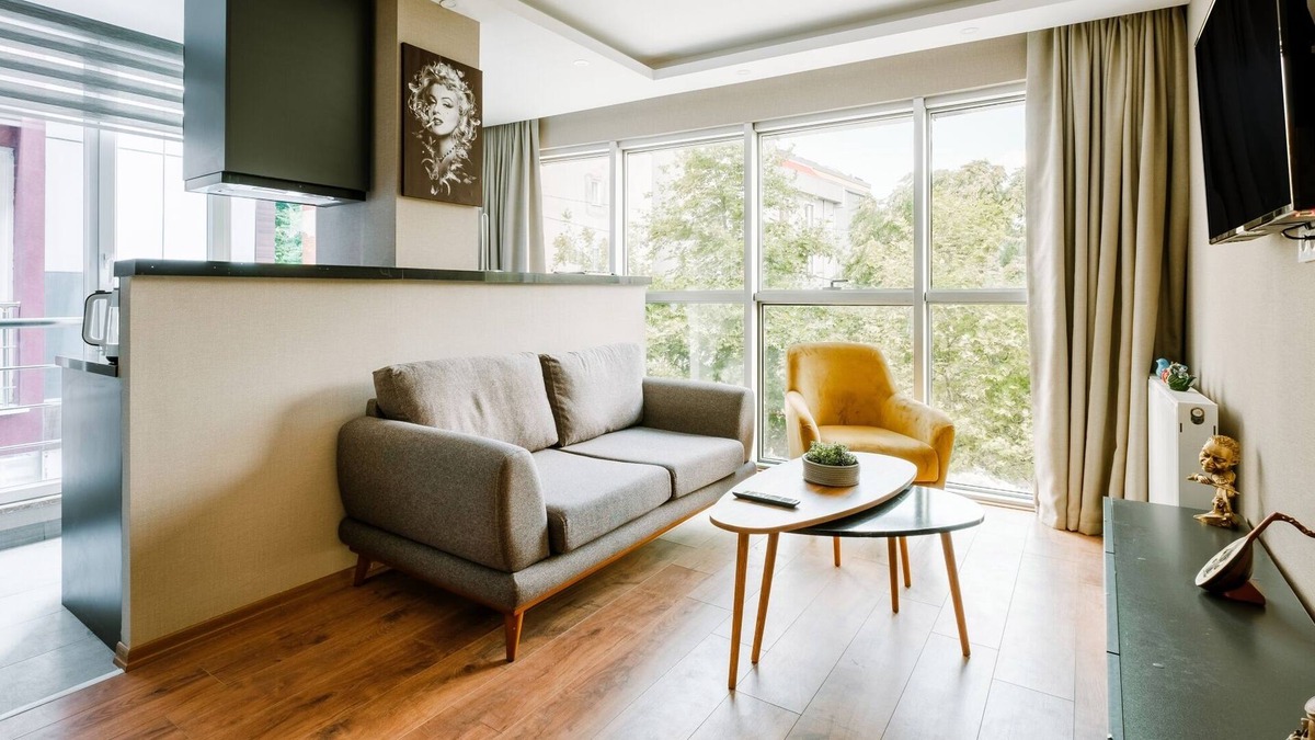 Yakuplu Apartment | Chic Modern Flat 2 min to Metro, Near Marmara Park