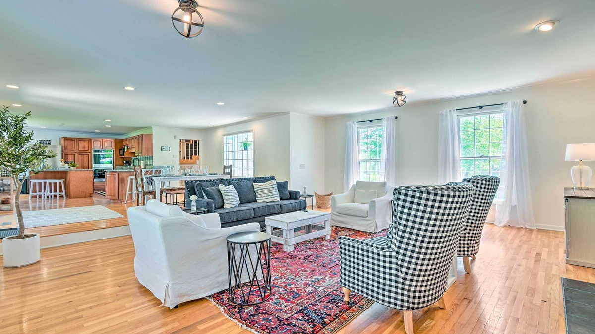 Kingston Springs House | Chic Nashville-Area Retreat w/Private Pool!