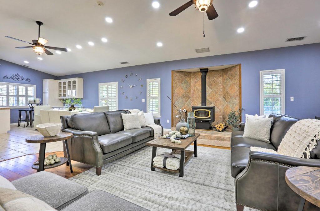 Winters House | Chic Ranch-Style Home on 33-Acre Walnut Ranch