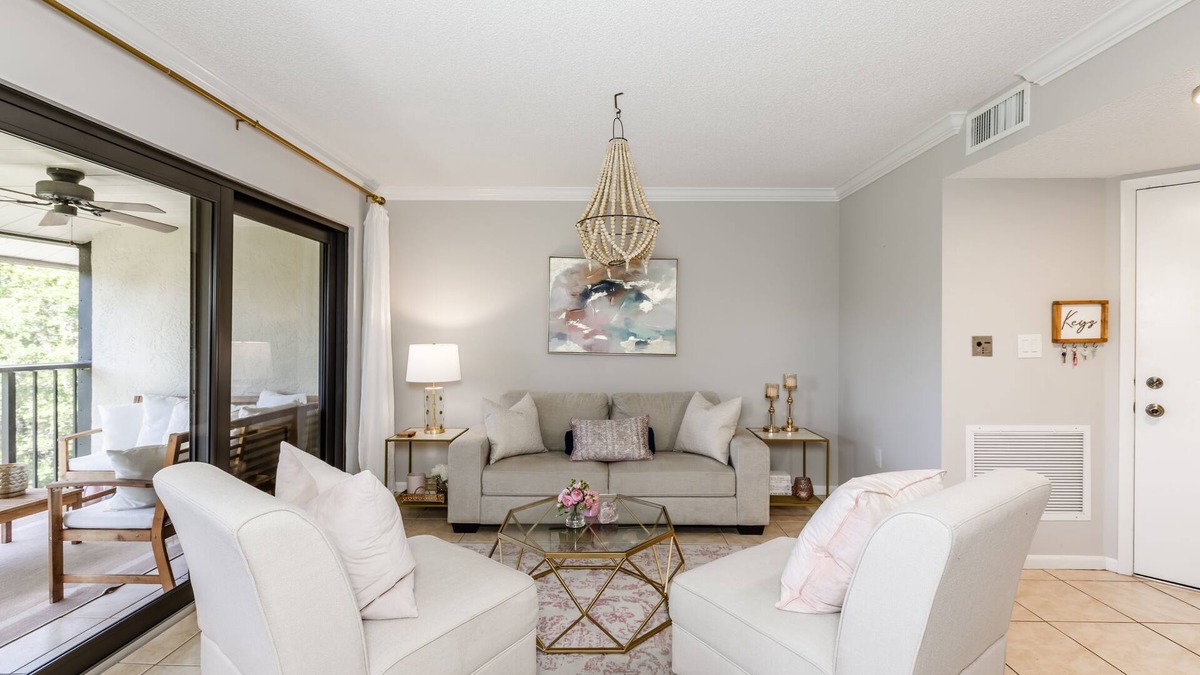 Hammock Bay Condo | Chic Tropical Retreat Minutes from Marco Island & Naples