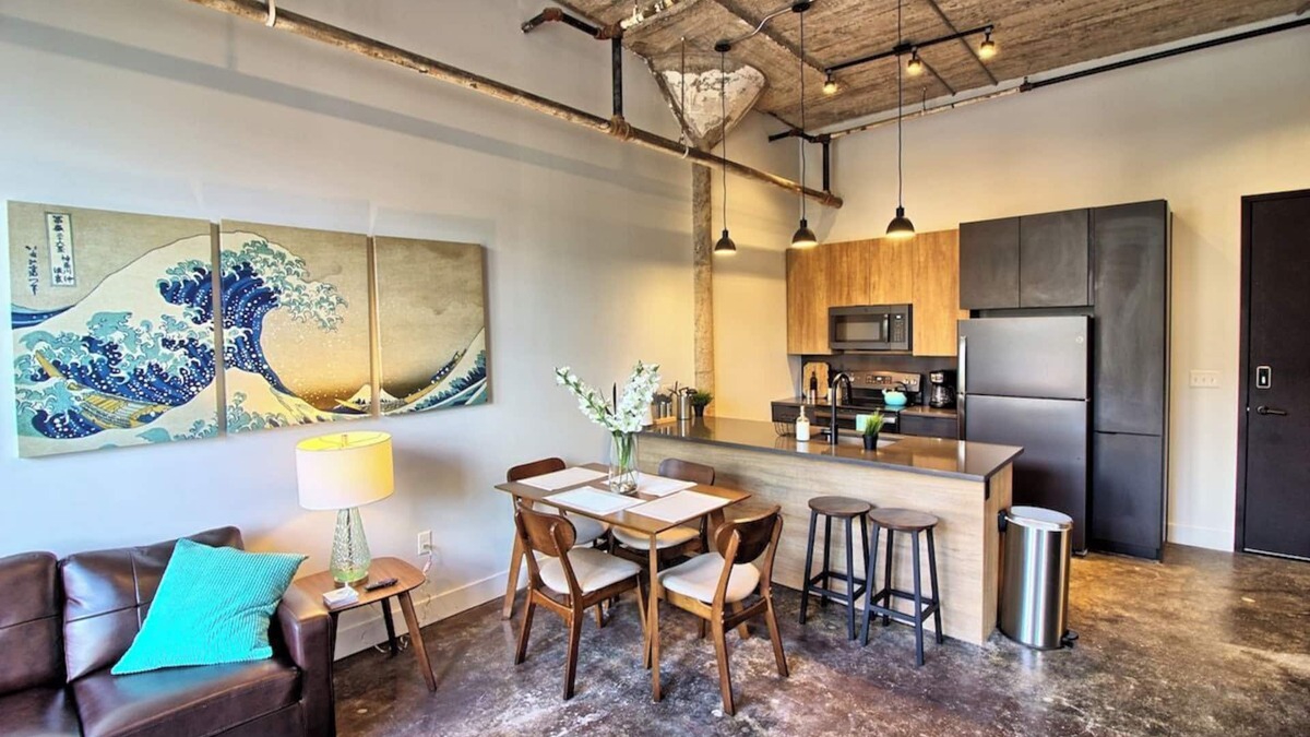 Midtown Hotel | Chic Ultramodern Loft w/Designer Features+WD