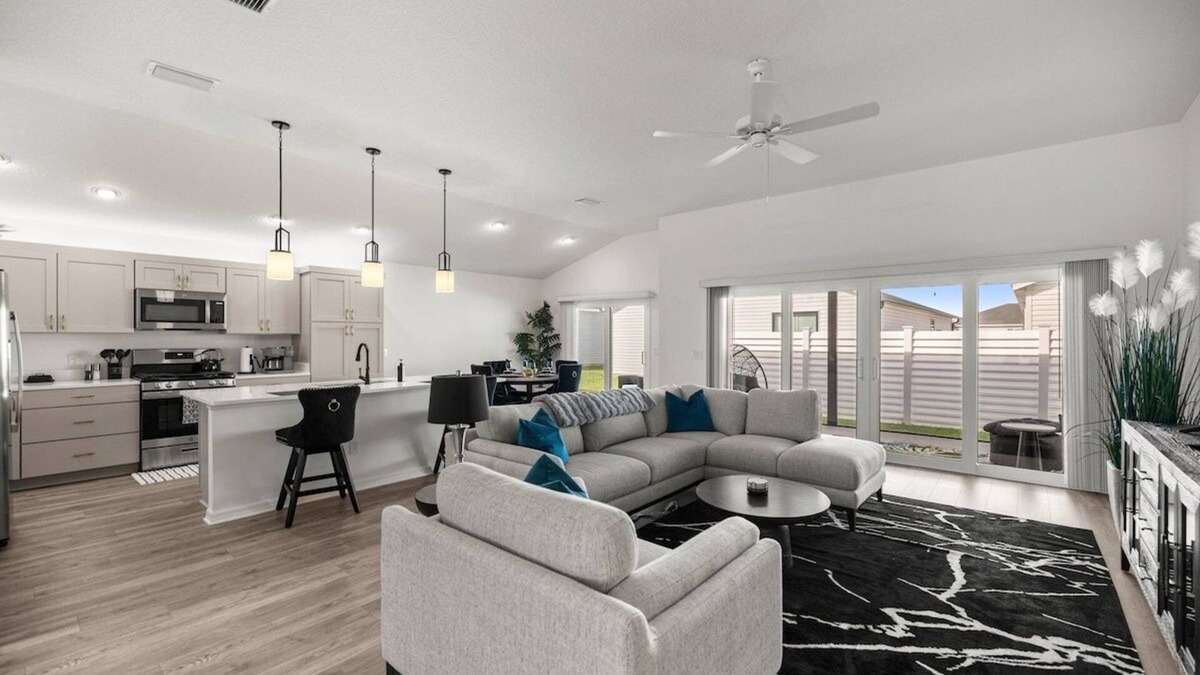 Sumter County House | Chic Villages 3BR | King Suite | Patio & Golf Cart
