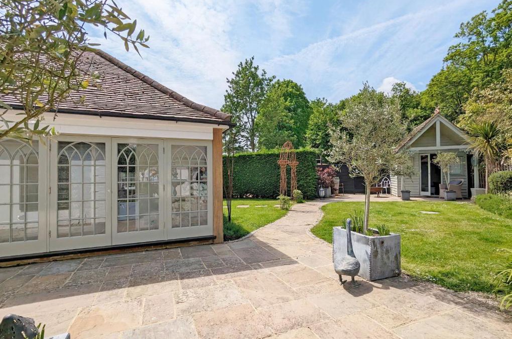 Chichester House | Chichester Lodge