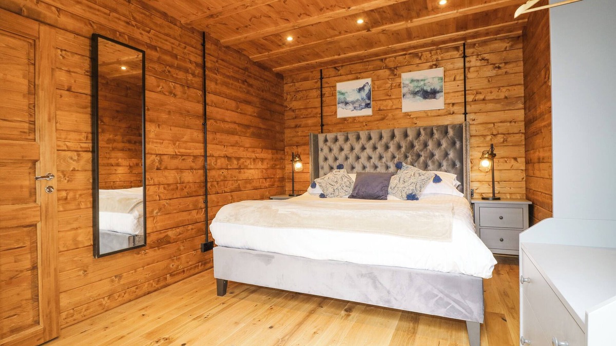 South Luffenham Cottage | Chicken Run
