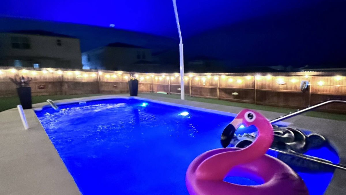 San Antonio House | Child Friendly Home + Pool/Hot Tub Near Six Flags SeaWorld And Iconic RiverWalk