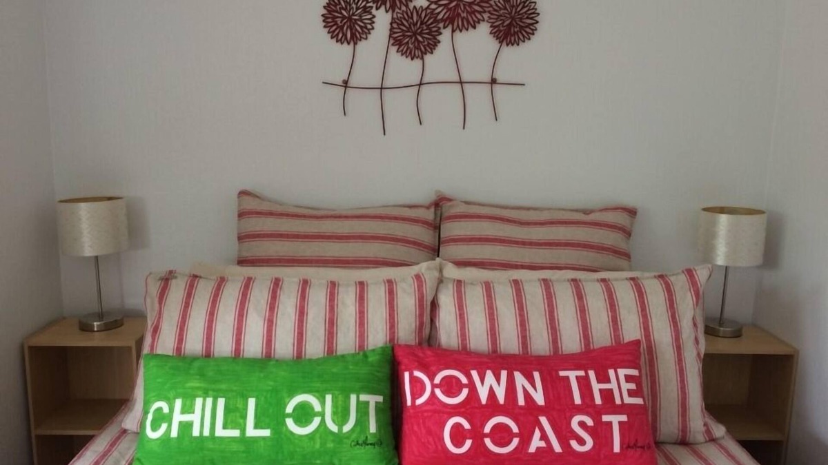 Ohope Apartment | Chill Out, Down the Coast - Studio Unit, so handy to the Beach