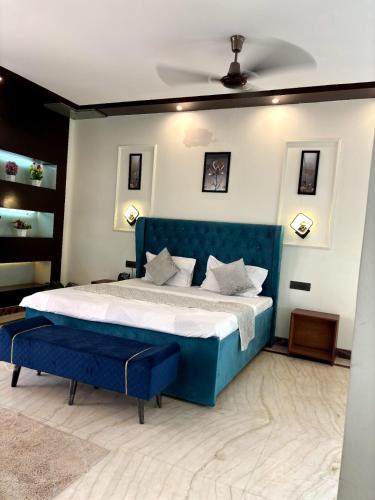 DLF Phase 3 Bed & Breakfast | Chill Place - The Nest