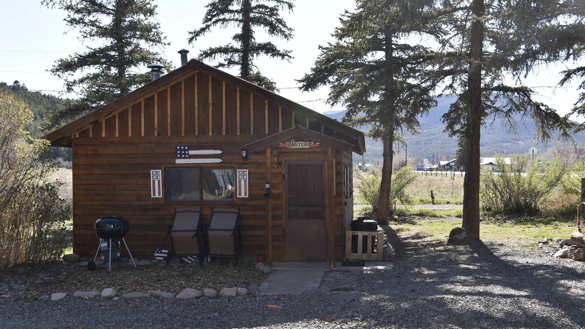 South Fork Cabin | Chinook Cabins & RV Park