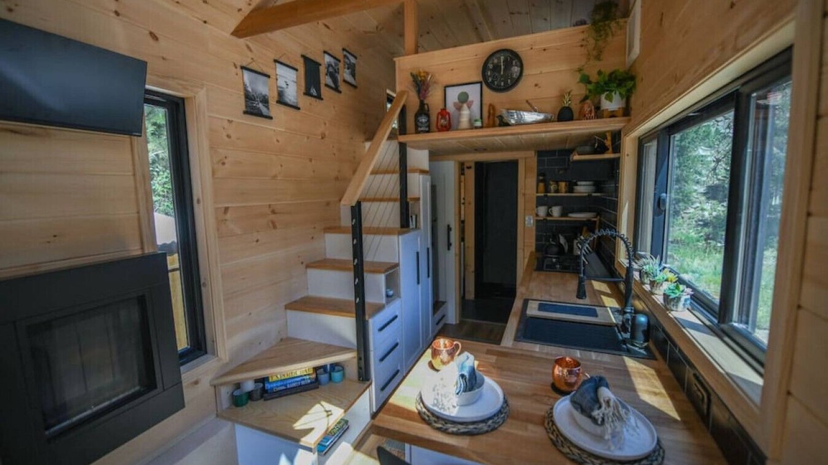 Drake House | Chipmunk Tiny Home at The Woolly Bugger Inn