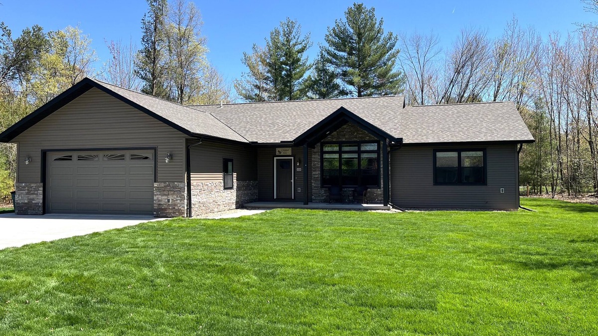 Spring Brook House | Chipper Inn @ Spring Brook Resort