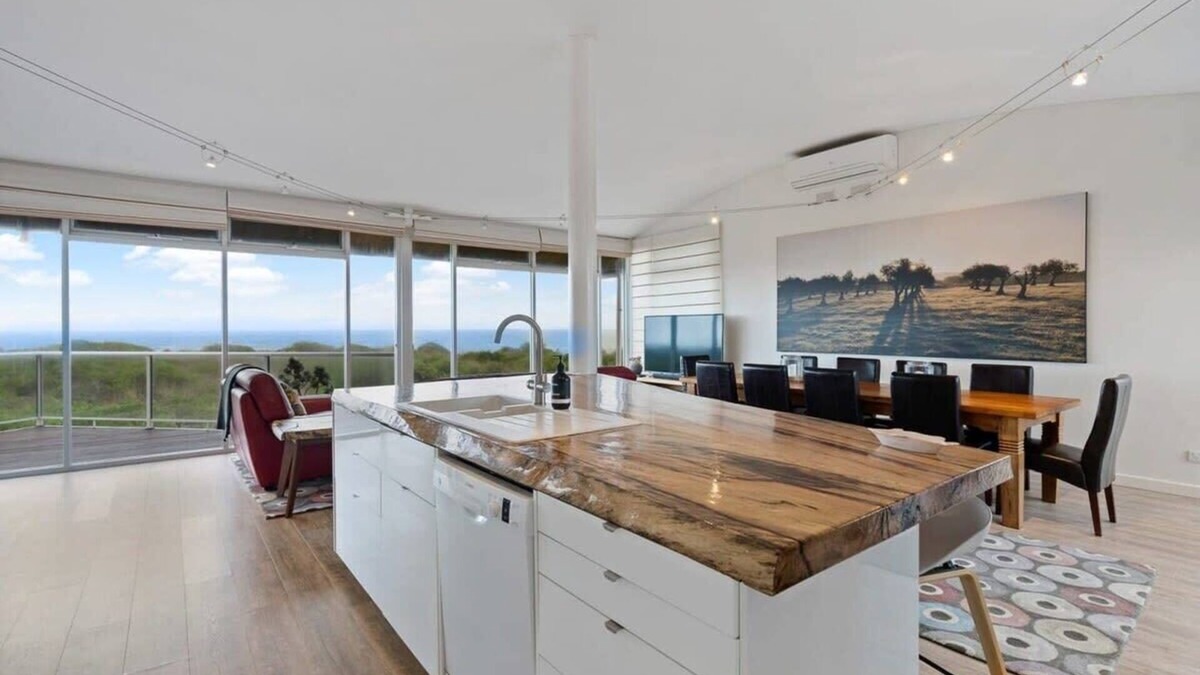 Hayborough House | Chiton Breeze - Seagull Ave Hayborough