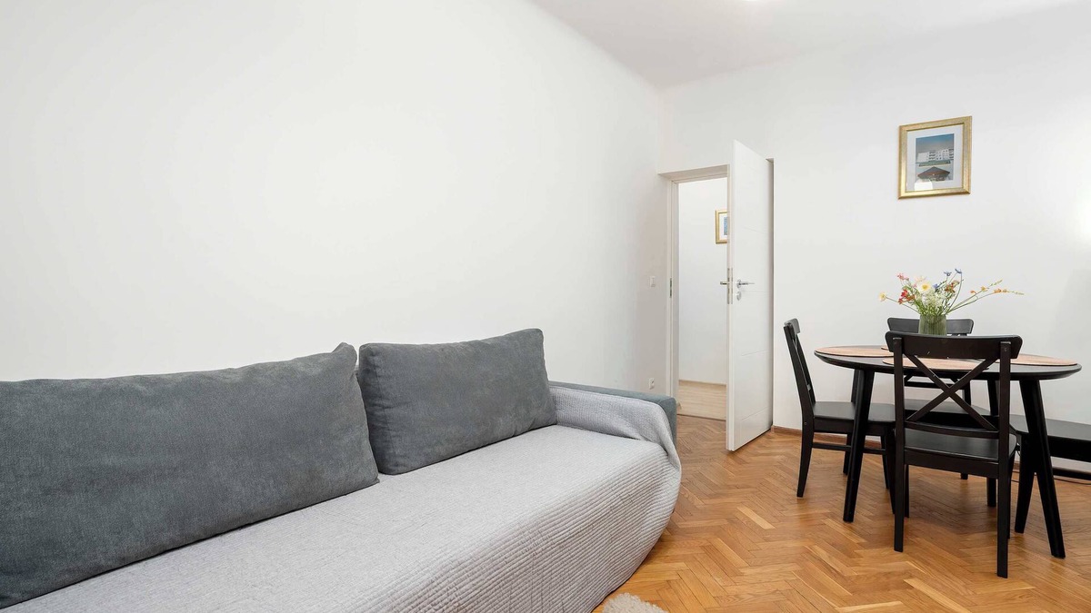 Rzeszow Apartment | Chodkiewicza 1 Rzeszów | Traditional Apartment with Two Bedrooms Close to the Pa