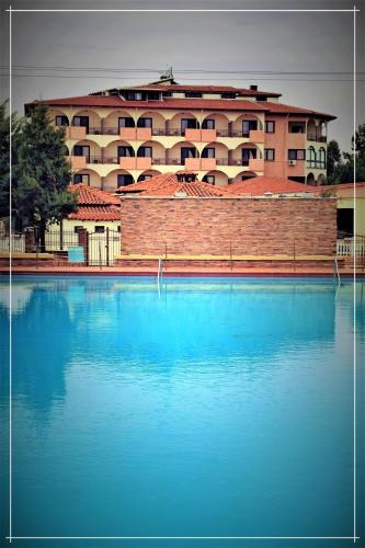 Komotini Hotel | Chris & Eve Mansion