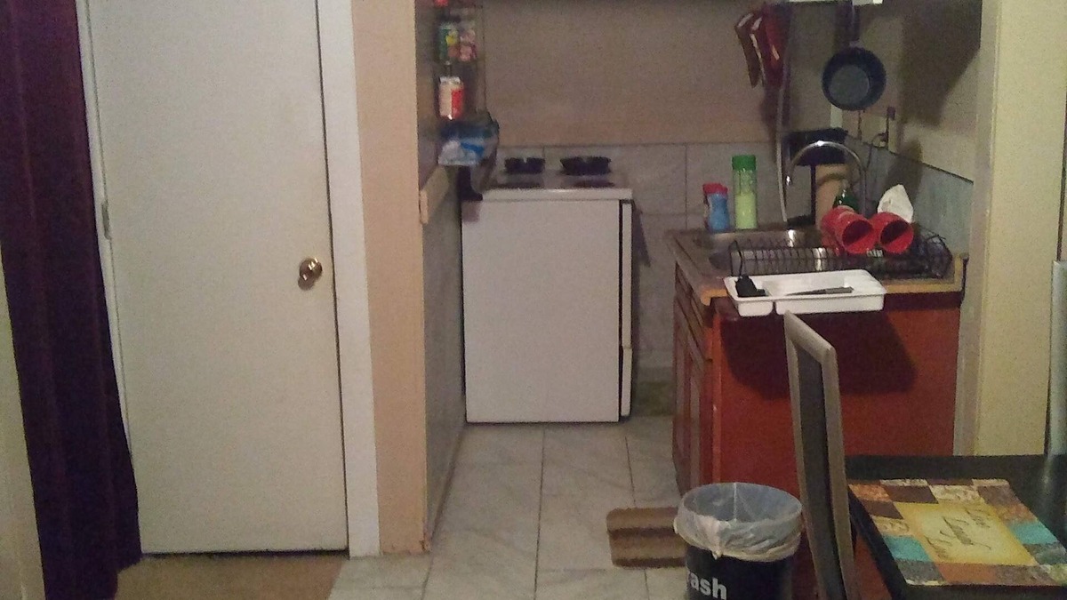 Mobile Apartment | Chris studio 1 kitchenette AC and WiFi in fabulous Mobile